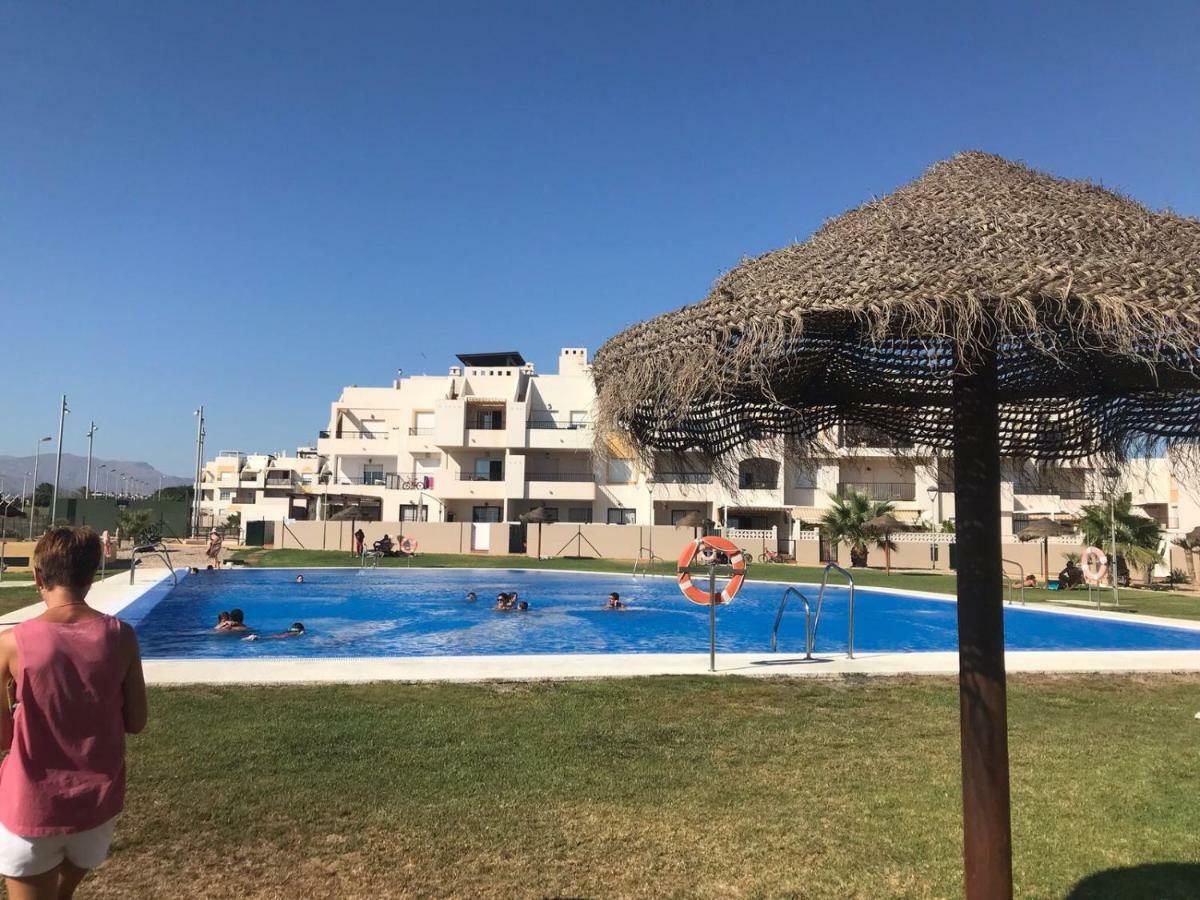 Playas De Cabo Apartment Ретамар Екстериор снимка