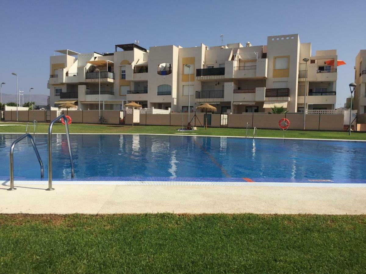 Playas De Cabo Apartment Ретамар Екстериор снимка